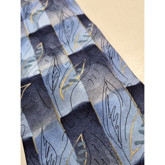 J. Garcia Silk Tie Collection Seventeen Mens Blue Leaf Pattern Necktie 65" - Picture 4 of 8